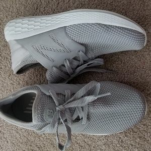 New Balance Fresh Foam Cruz grey sneakers 6.5